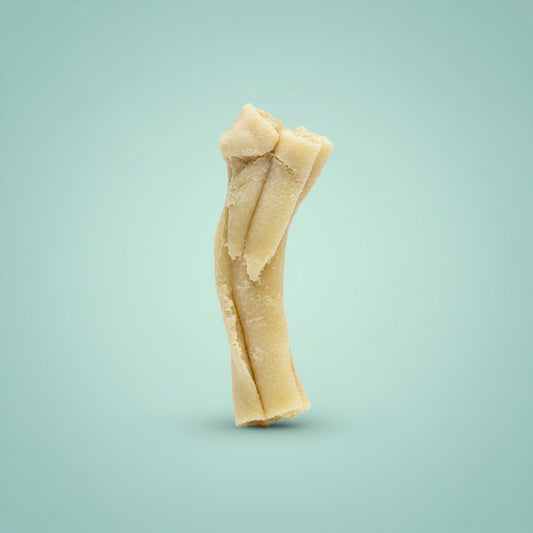 Discover our Natural Bone-In Beef Tails for dogs! High-protein, gluten-free Tails Dog Food alternative, these beef tails promote dental health & relieve stress for all dog sizes.